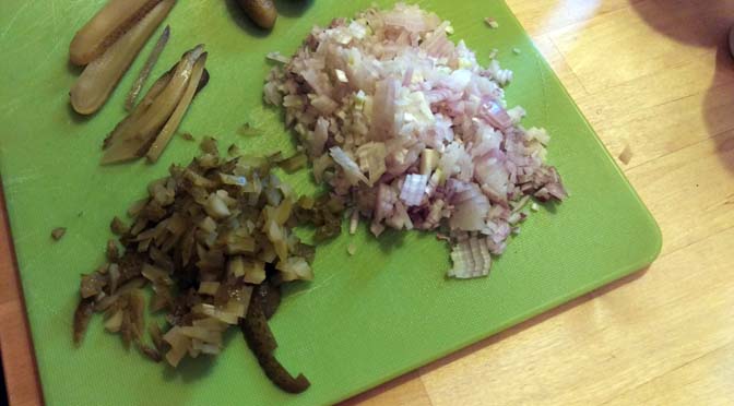 vegan-tonijnsalade-snijden